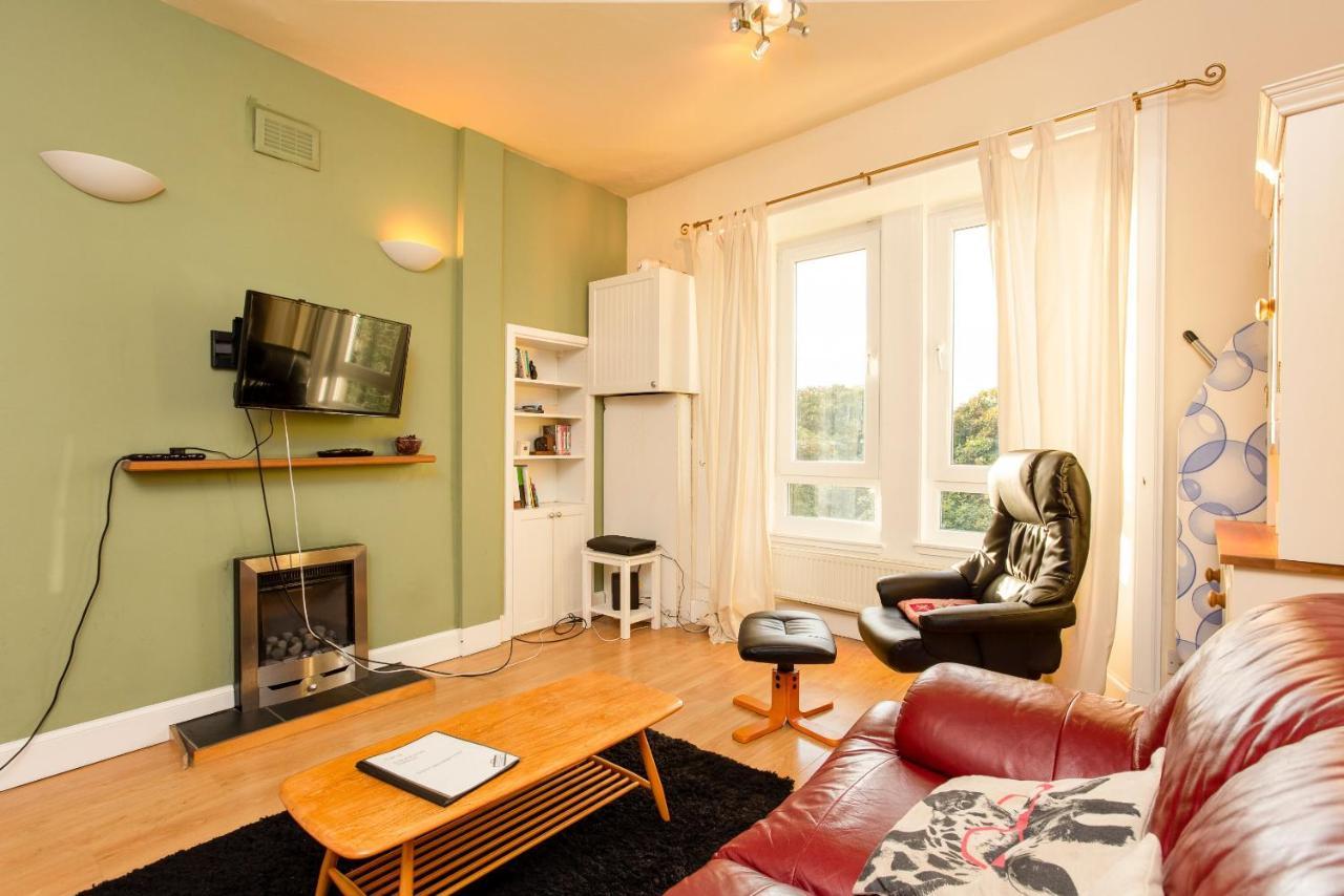 1 Bedroom Overlooking Park Appartement